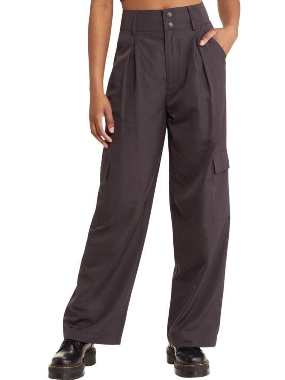 Wide-Leg Cargo Pants in Dark Brown - Women's